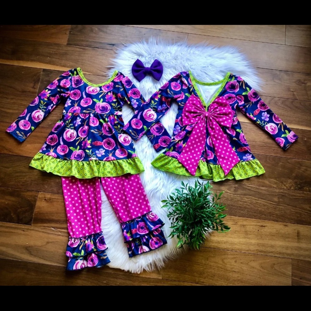 Wellington Design Company 2 piece set 2T (New)